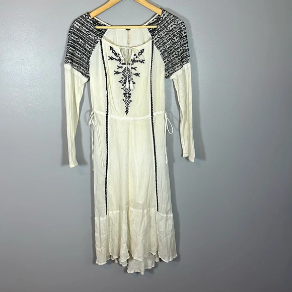 Free People Dreamweaver Embroidered Boho Dress Women’s Size XS - Picture 2 of 10